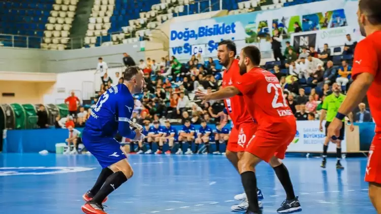 Hentbol Haberleri: Sakarya BBSK Hentbol, İzmir ekibini farka boğdu!