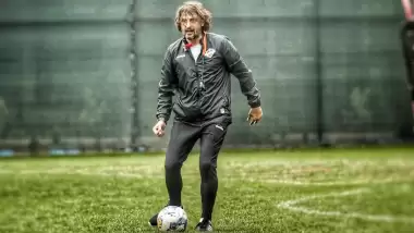 Başkan 80 metre tweet'i attı, hoca gitti