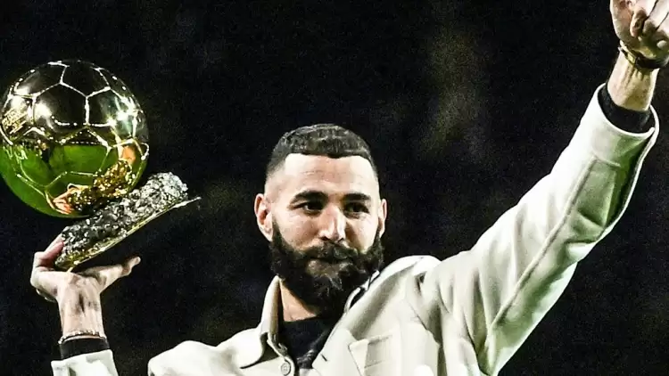 Karim Benzema Ballon d'Or'u Lyon ile kutladı