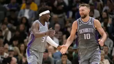 Sacramento Kings coştu! Nets potasına 153 sayı...