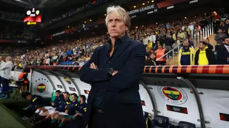 TFF kuralı yeni fark etti, UEFA affetmedi! Jorge Jesus'a 1 maç ceza