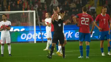 Cüneyt Çakır'dan veda! Son düdüğünü çaldı