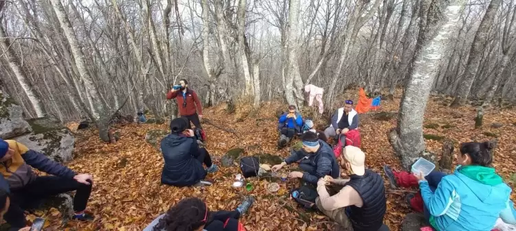 Doğa tutkunları Türkmen Dağı’nda 18 kilometre yürüdü