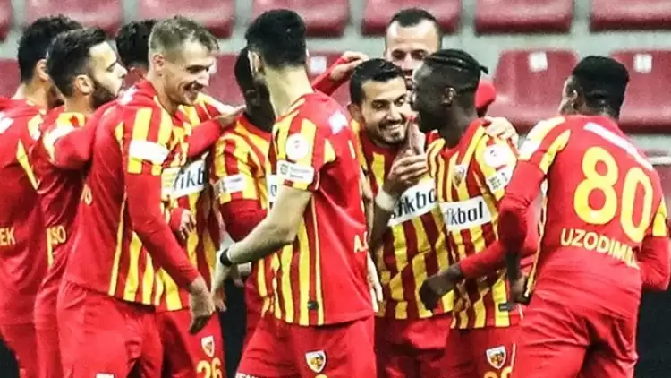 Kayserispor'da Majid Hosseini ile Ali Karimi Dünya Kupası'nda