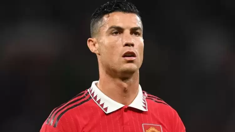 Manchester United, Cristiano Ronaldo İle Yollarını Ayırdığını Açıkladı