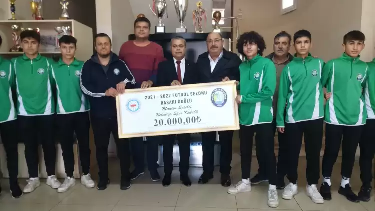 Salihli Belediyespor’a 20 bin liralık başarı ödülü