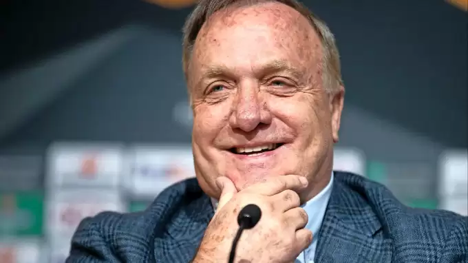 Bir Fenerbahçeli gitti başka bir Fenerbahçeli geldi... Kuyt'ın yerine Advocaat!