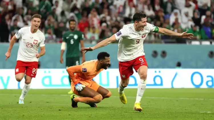 Robert Lewandowski, Polonya İle İlk Dünya Kupası Golünü Suudi Arabistan'a Attı