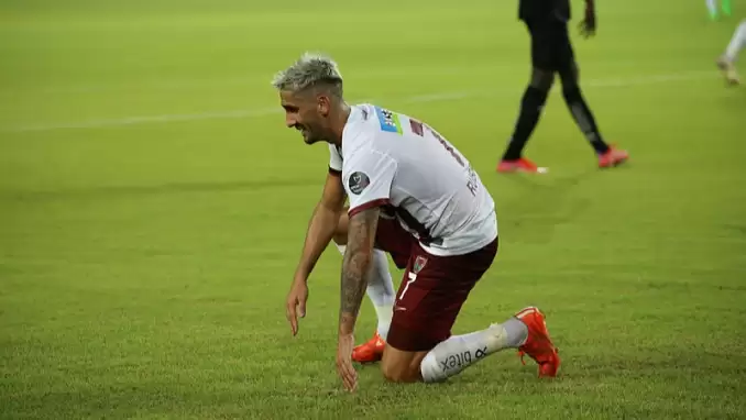 Süper Lig oyuncusu eşine şiddet uyguladı, Türkiye'ye kaçtı!