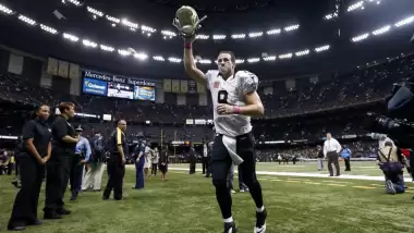 NFL yıldızının üzerine yıldırım düşüyordu!