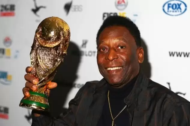 Efsane Futbolcu Pele'nin Sağlık Durumu Nasıl Ve Kimdir?