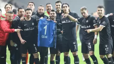 Sinan Kaloğlu: “Golleri kaleci Ozan’a ve taraftara armağan ettik”