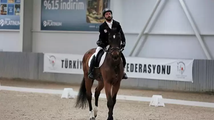 Para At Terbiyesi Türkiye Kupası Yarışmaları'na Alperen Alper De Katıldı