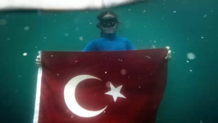 Şahika Ercümen antrenman için Dubai'de dünyanın en derin havuzuna daldı