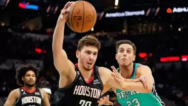 Alperen Şengün yine müthiş oynadı ama yeterli olmadı...