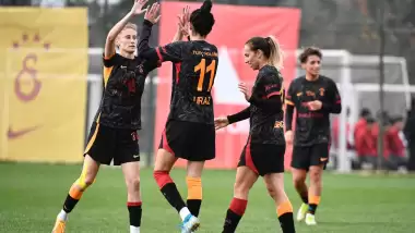 Namağlup Galatasaray gol oldu yağdı: 13-1