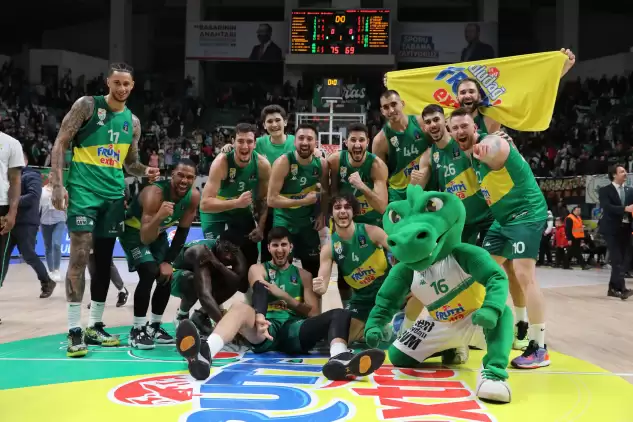 FruttiExtra Bursaspor 75-69 Leitkabelis