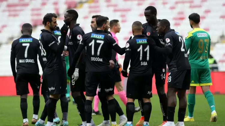 Demir Grup Sivasspor-Esenler Erokspor: 5-2 (Maç Sonucu-Özet)