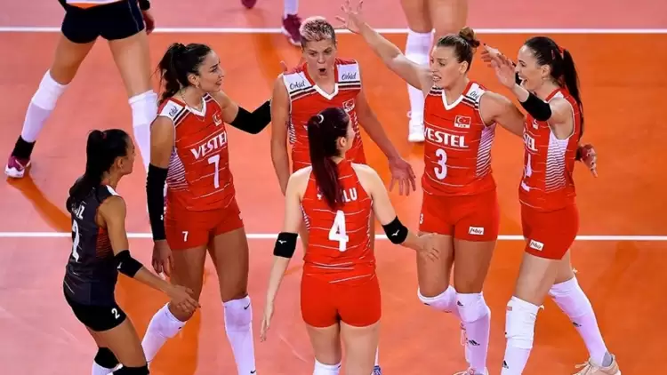 TVF Açıkladı! A Milli Kadın Voleybol Takımı'nın Antrenörü Santarelli Oldu