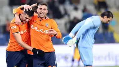 Başakşehir ileri, Antalya geri viteste