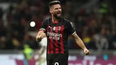 Milan, Olivier Giroud ile ilgili kararını verdi! Sözleşmesi...