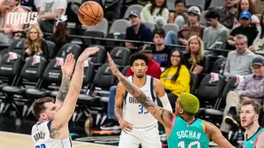 VİDEO | Birileri Luka Doncic'i durdursun! Tarihe geçti...