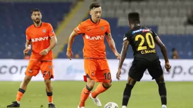 Mesut Özil'e sürpriz talip! Görüşmeler başladı...