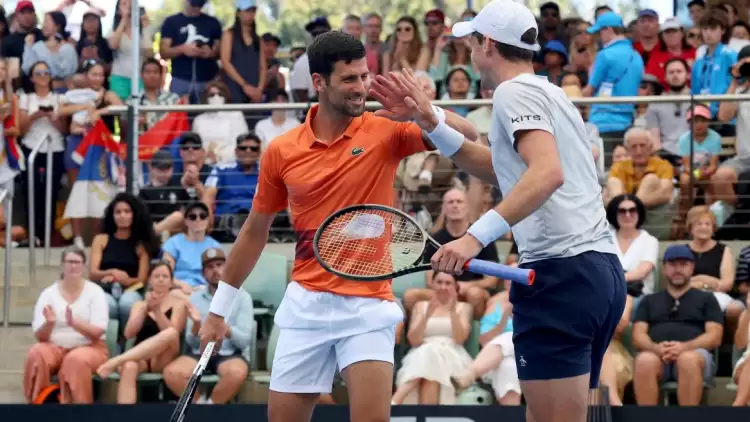 Sırp Tenisçi Novak Djokovic, Avustralya Açık Öncesi Sezona Yenilgiyle Başladı
