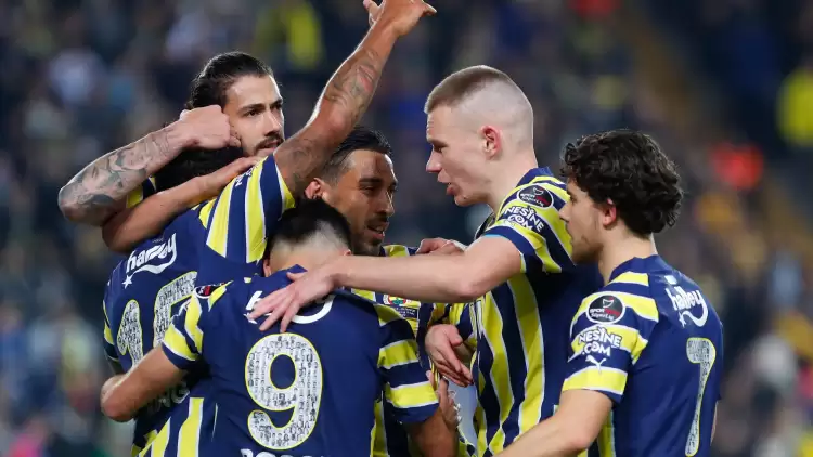 Fenerbahçe Zorlu Antalya Deplasmanında! İşte Muhtemel 11'ler