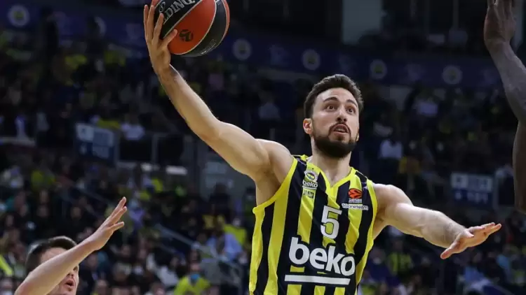 Fenerbahçe Beko'da İsmet Akpınar 3 Hafta Sahalardan Uzak Kalacak