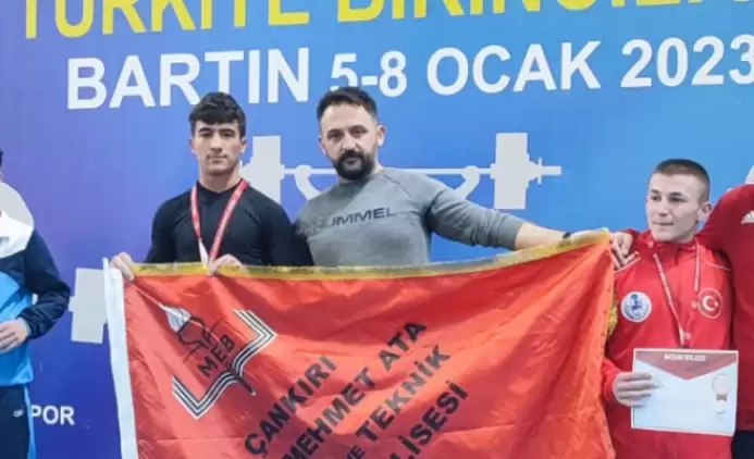 Halter Haberleri: Okullar Arası Türkiye Halter Şampiyonu Belli Oldu!