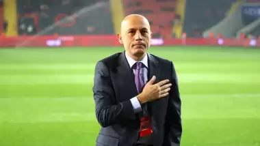 Cüneyt Çakır: "Türk hakemliği adına çok olumlu değişiklikler yaptık"