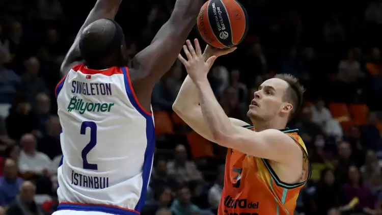 Valencia - Anadolu Efes: 81-71 (Maç Sonucu - Yazılı Özet)