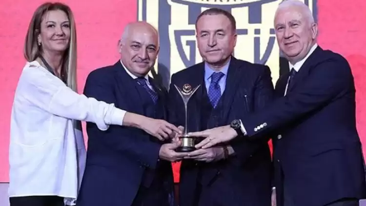 İlk fair play ödülünü alan başkandan TFF'ye tehdit gibi sözler!