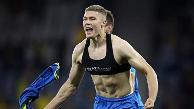 Galatasaray'da yeni transfer gidiyor yerine Ukraynalı golcü geliyor!