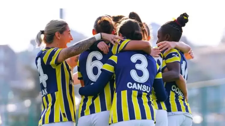 (ÖZET) Kadın Futbol Süper Ligi: Fenerbahçe: 8 - Konak Belediye Spor: 0