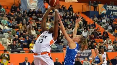 Çukurova Basketbol, Basket Landes’i̇ rahat geçti̇ 