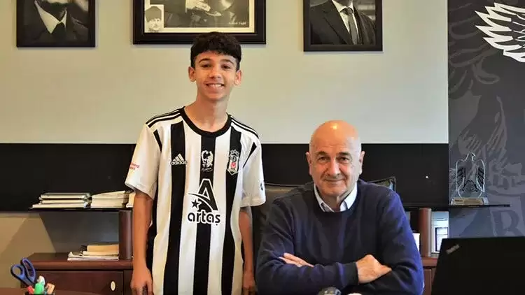 Beşiktaş, Genç Orta Saha Oyuncusu Arda Özbek'i Transfer Etti