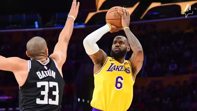  LeBron James'in Rekor Kırdığı Maçta Lakers Farklı Mağlup Oldu