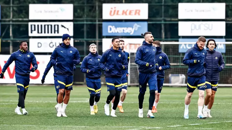 Fenerbahçe'de Yeni Transfer Oosterwolde, Takımla İlk Antrenmanına Çıktı