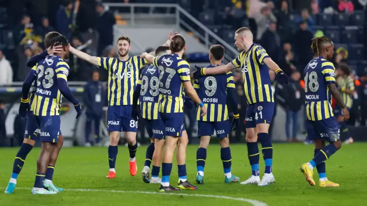 Fenerbahçe'nin Adana Demirspor Maçı Kamp Kadrosu Açıklandı! 3 Eksik...