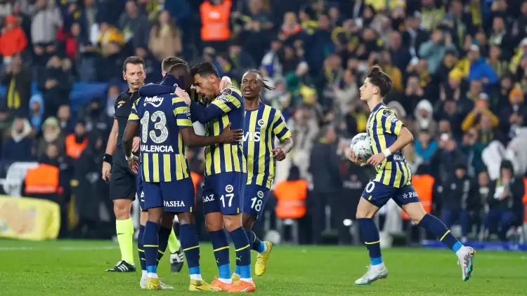 Fenerbahçe'nin UEFA Listesi İçin Süresi Doluyor