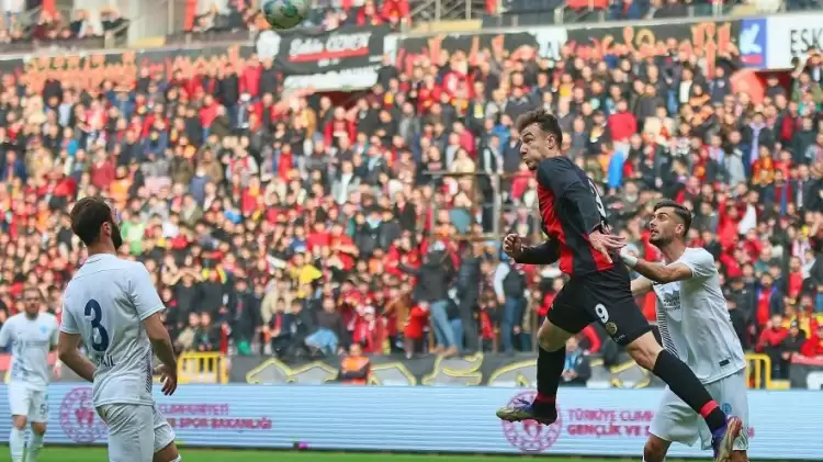 Transfer Yasağını Kaldıran Eskişehirspor, 6 Futbolcuyu Kadrosuna Kattı
