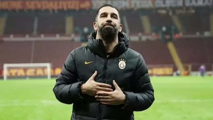 Arda Turan'dan Depremzedeler İçin Yardım Çağrısı