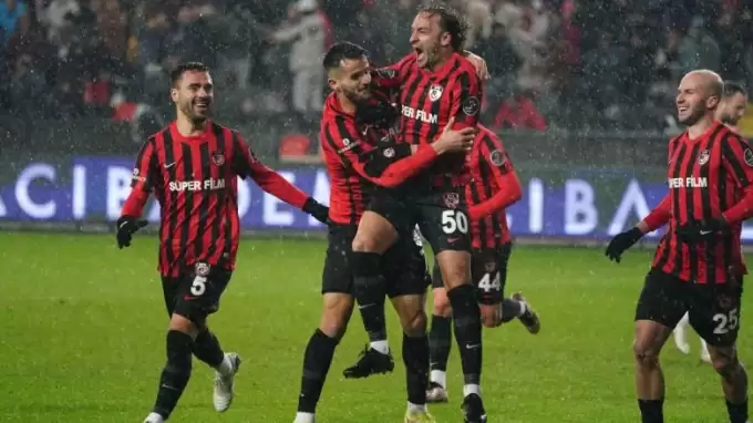 Lazar Markovic: "Bizi Tanrı kurtardı"