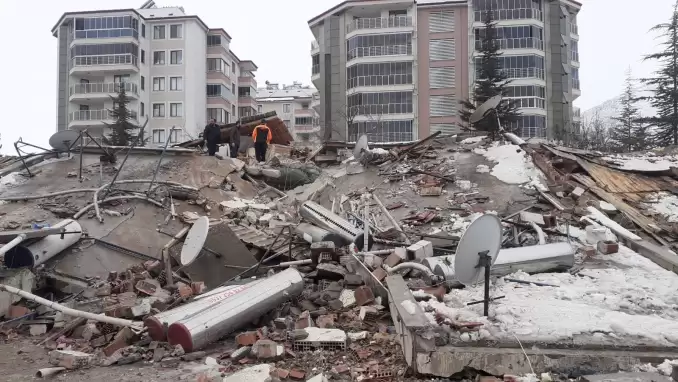 Depremde 5.894 vatandaşımız hayatını kaybetti