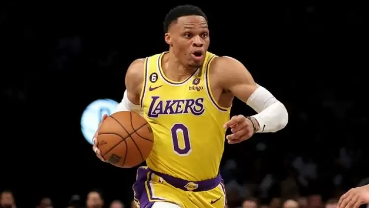 Lakers, Russell Westbrook'u Jazz'a Gönderdi