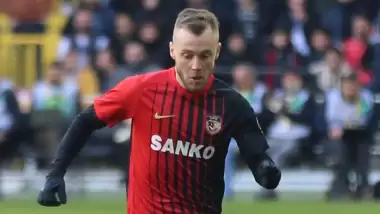 Forması enkazda kendisi Almanya’da