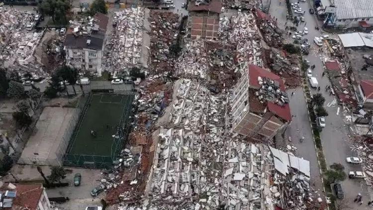 Depremde 20 bin 318 Vatandaşımız Hayatını Kaybetti
