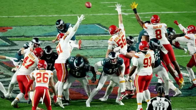 Super Bowl'da Kahramanmaraş depremleri anonsu